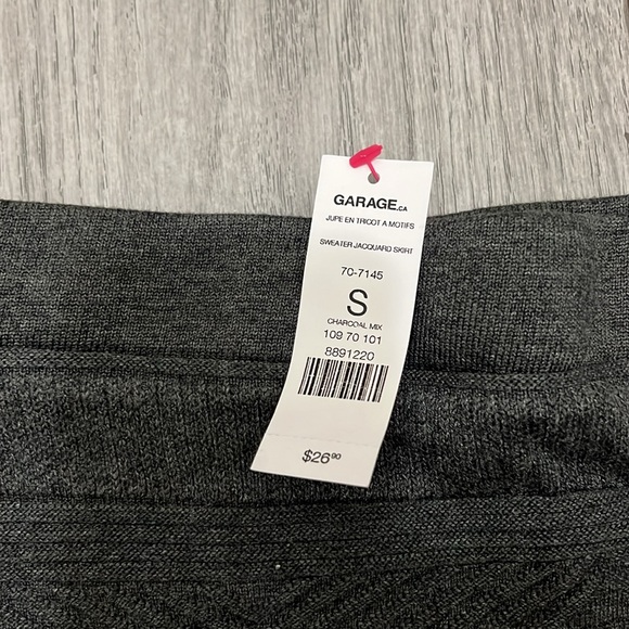 GARAGE grey knit mini skirt - Picture 2 of 3